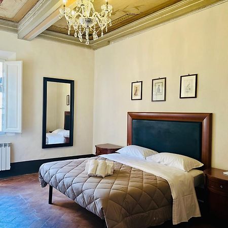 Domus An- Two Bedrooms Apartment -Antique And Historical Home سيينا المظهر الخارجي الصورة